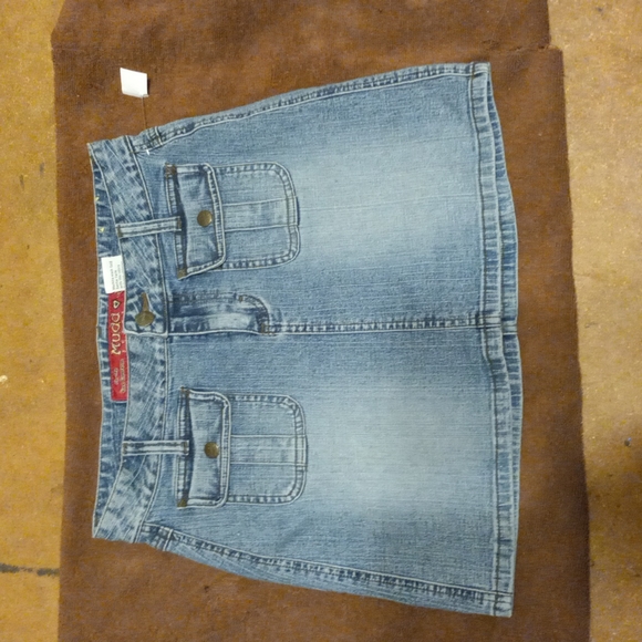 Mudd Dresses & Skirts - 🟣/$4/ 10 oz  Mudd denim skirt